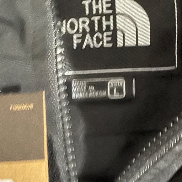 Copy the north face rain jacket - Picture 5 of 5